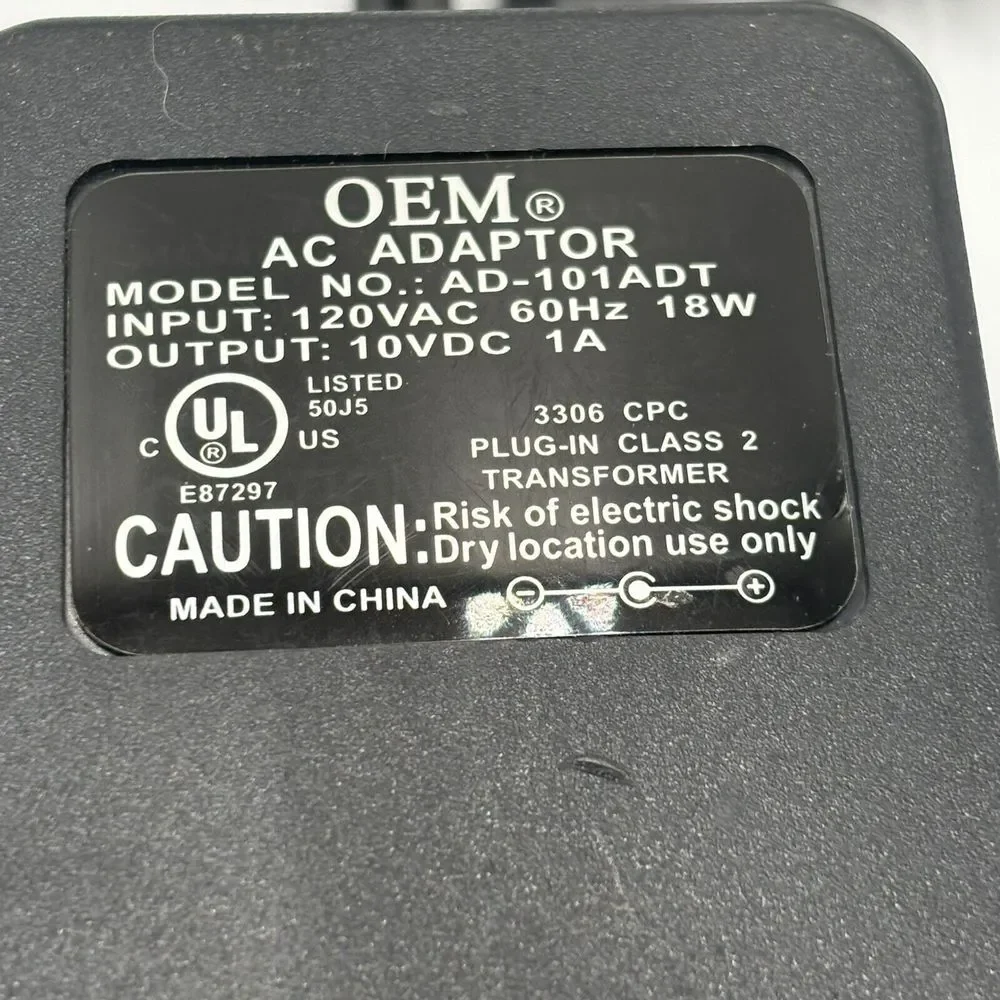 OEM AC Adapter  AD - 101ADT Power Supply Input 120VAC 60hz 18W Output‎ 10VDC